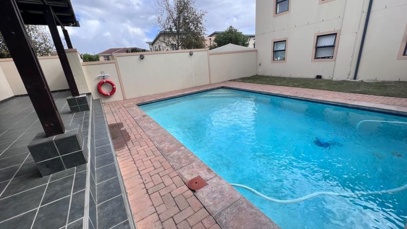 2 Bedroom Property for Sale in Burgundy Estate Western Cape